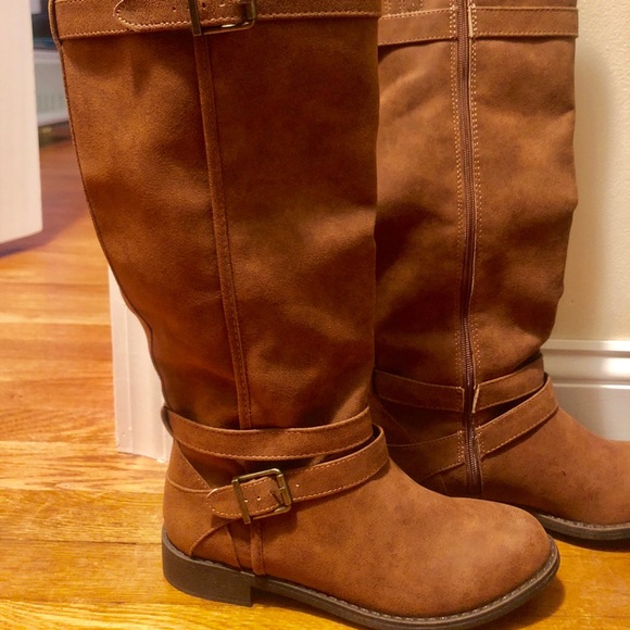 ride around faux leather boot